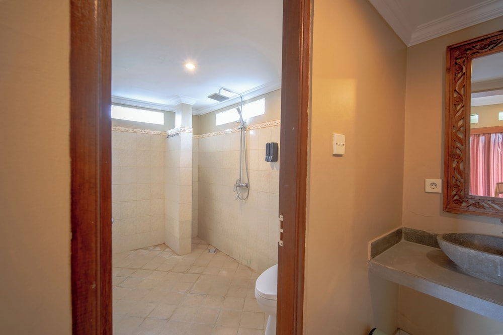 Shana Homestay by EPS