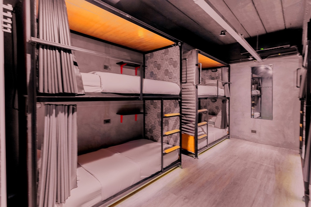 WesTory - Hostel