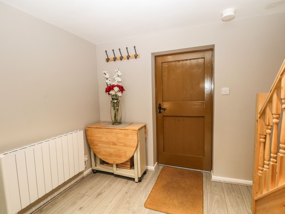 Charlottes Cottage