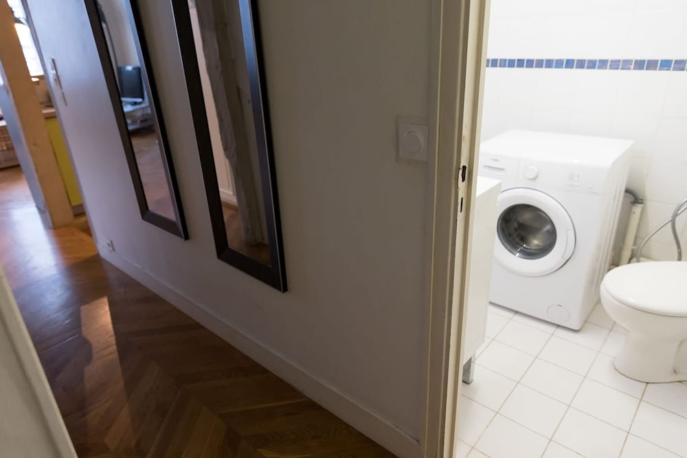 Sunny Dussoubs I Unique 1-br Loft in Montorgueil
