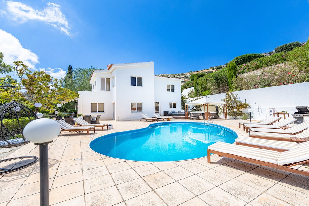 Villa Atlantica