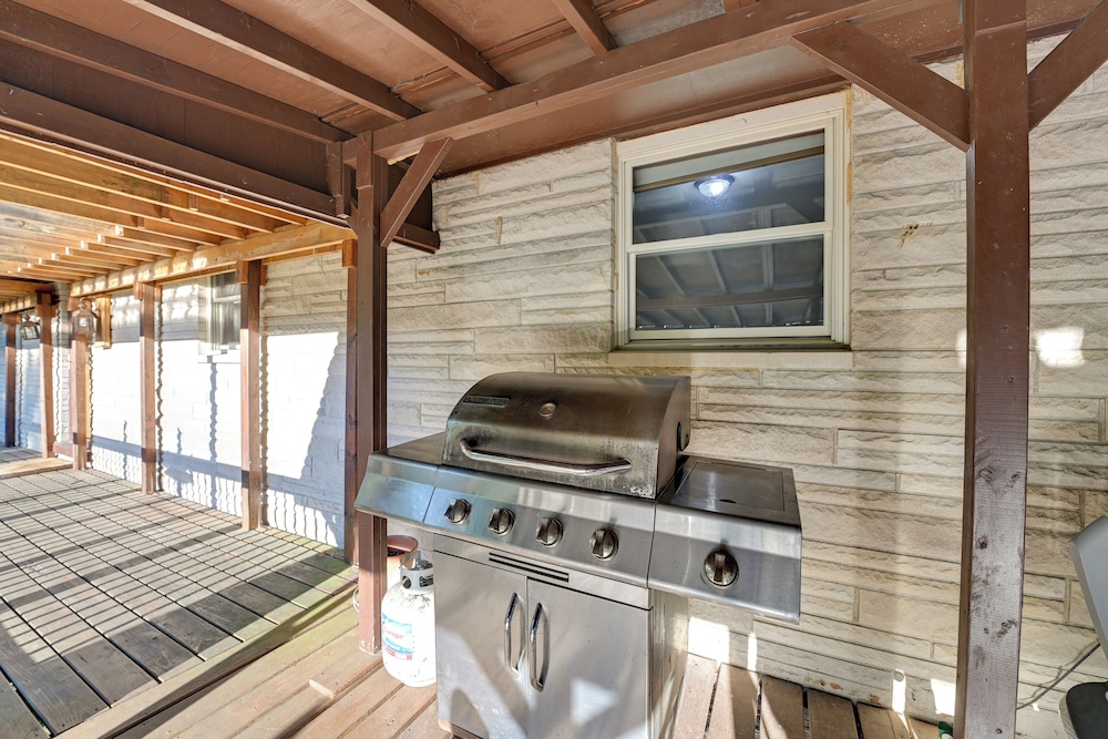 Red River Gorge Cabin: Hike + Relax! view 5
