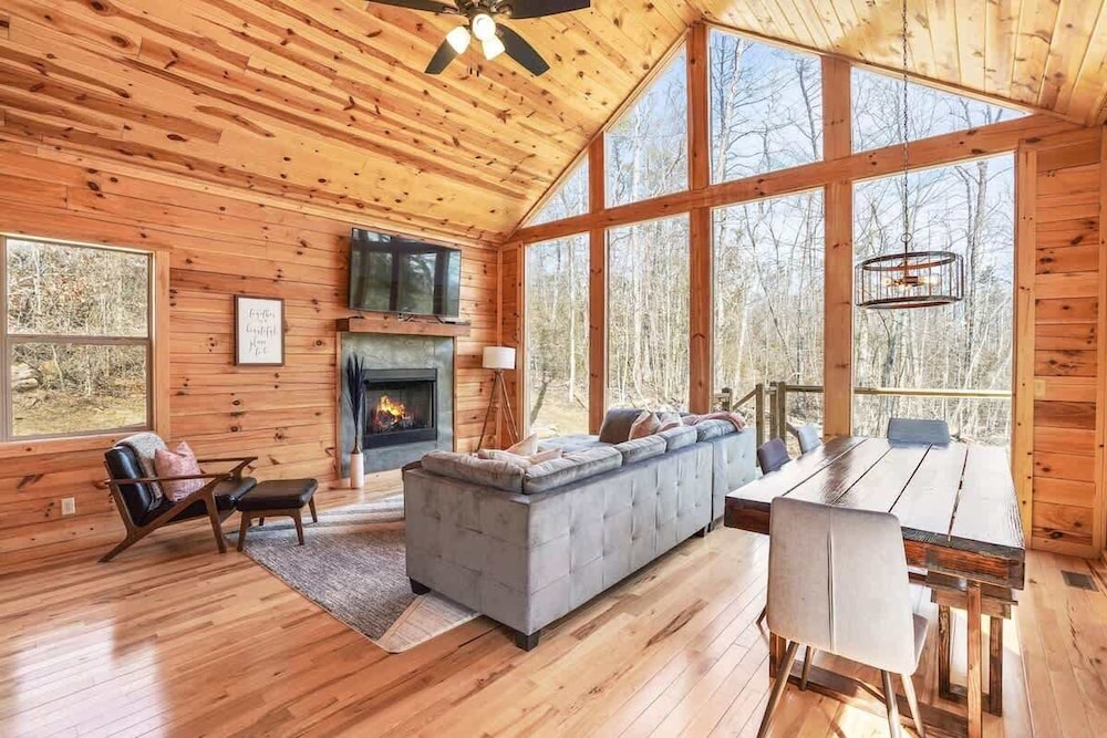 Fern Woods A Modern Take on Hocking Hills Cabins
