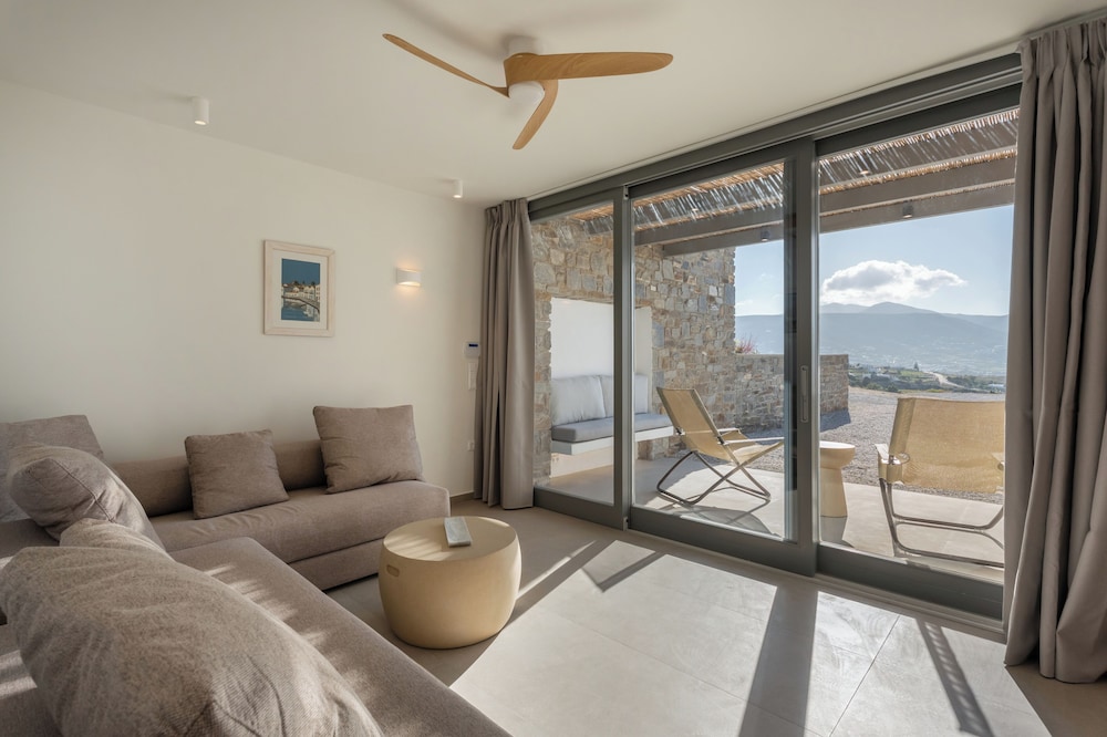 AVERA VILLAS