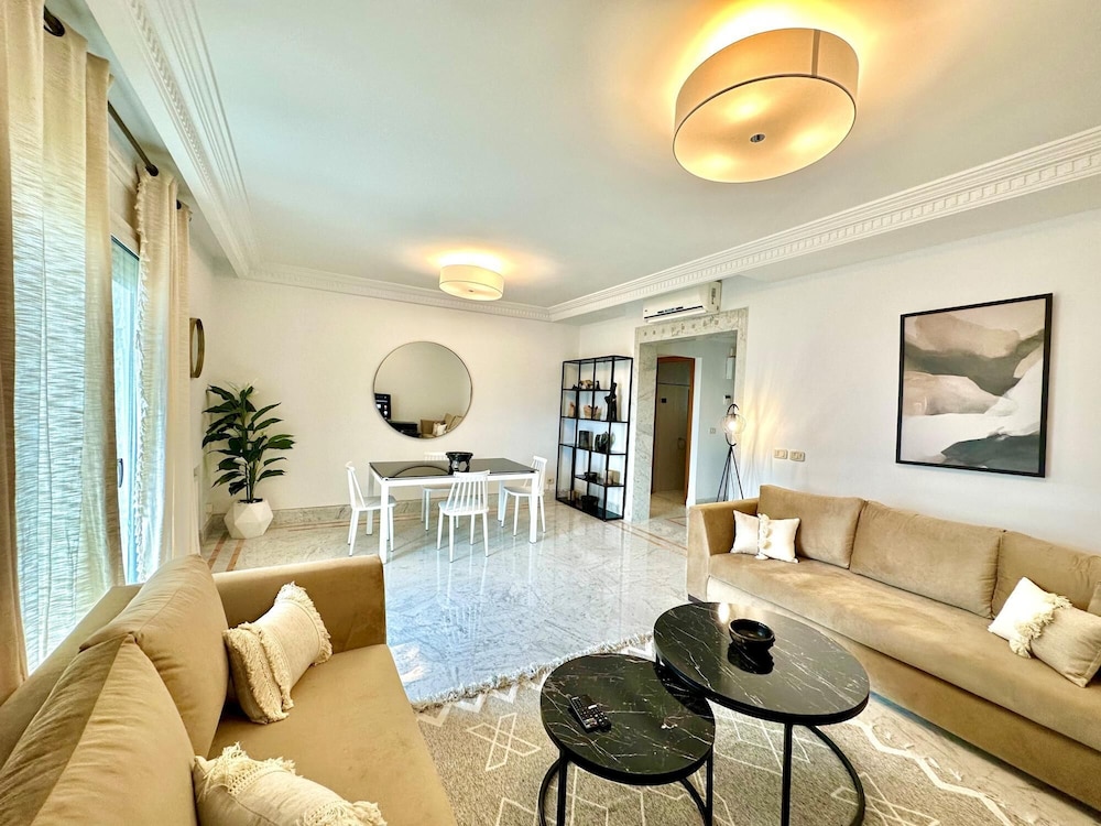 E4 Spacious and Cozy 2 bds in La Marsa view 5
