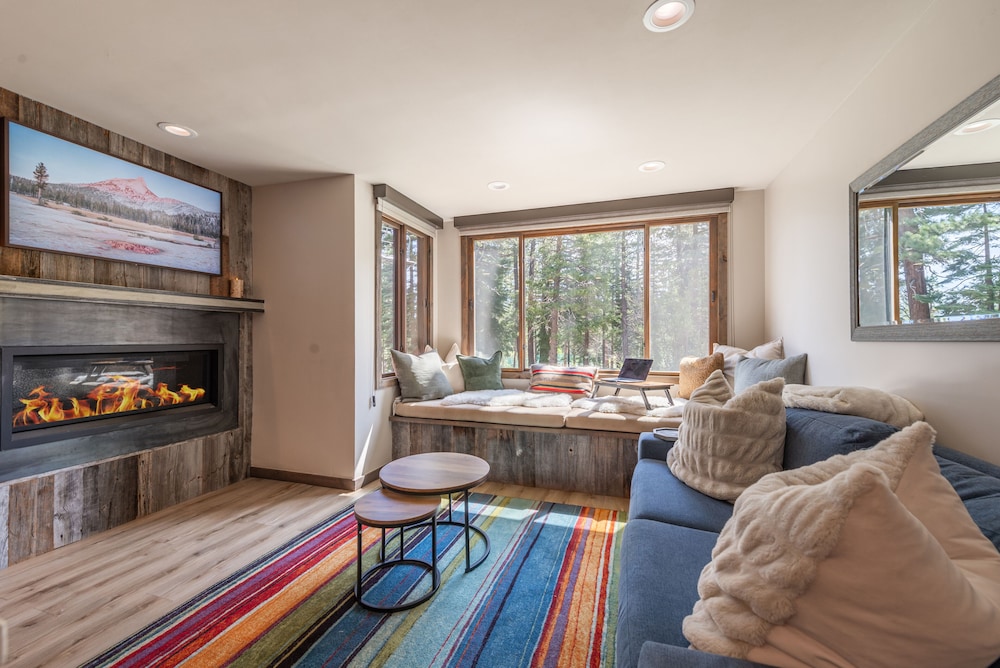 Lake Tahoe Vacations - VIP Ski-In Ski-Out Northstar Ski Trails by Sierra Getaways - Property Image 30
