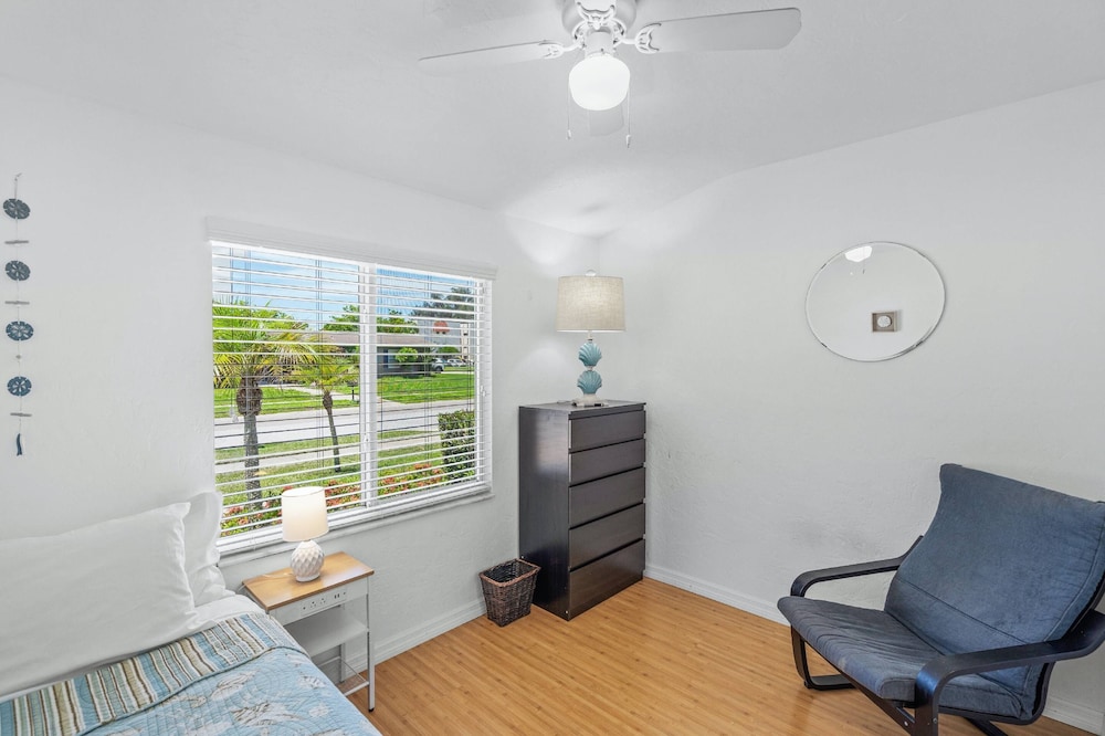 Sand Dollar Cottage