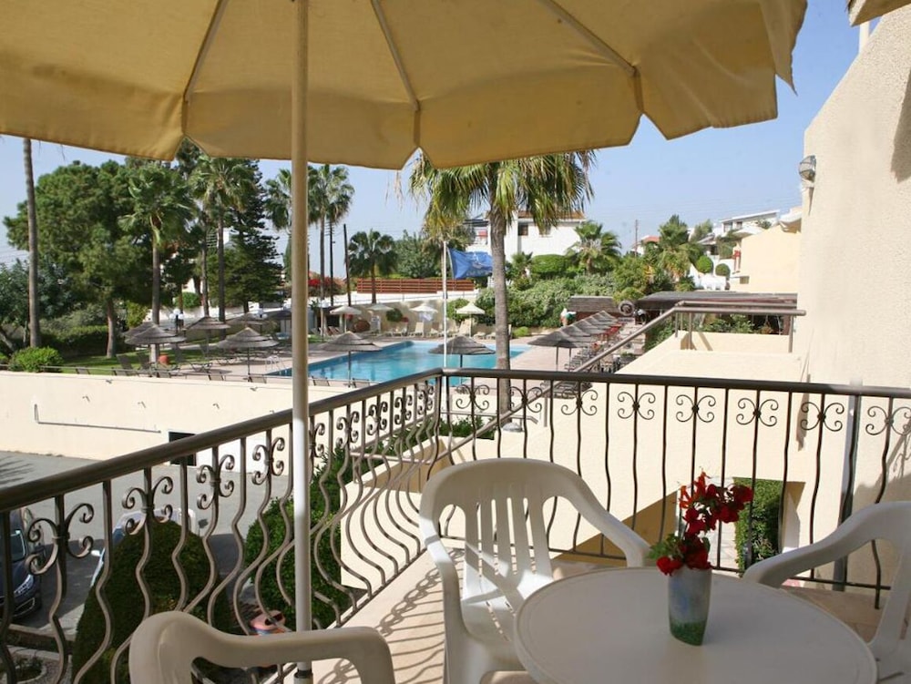 Delightful 1-bedroom Holiday Apartment With Balcony All Yours view 2