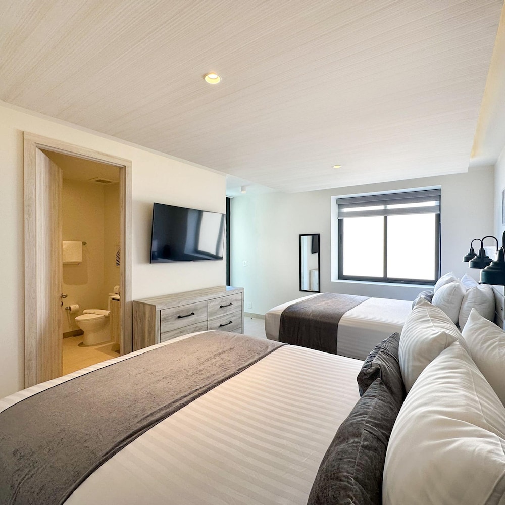 Brand New 6 Bedroom Penthouse