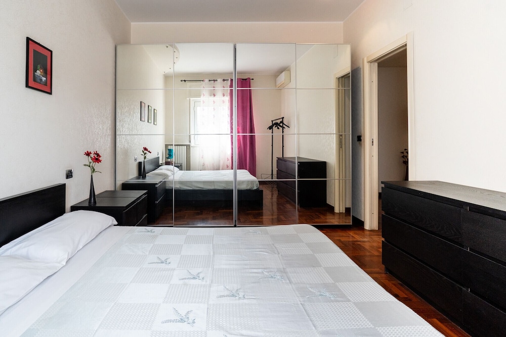 Roomy Family Apartment by Wonderful Italy
