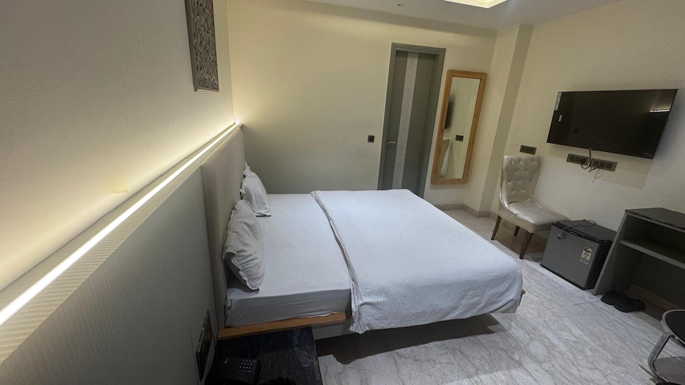 The PratiQ - Signature Boutique Hotel
