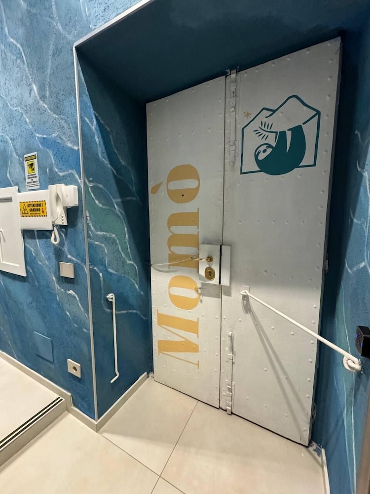 Momò