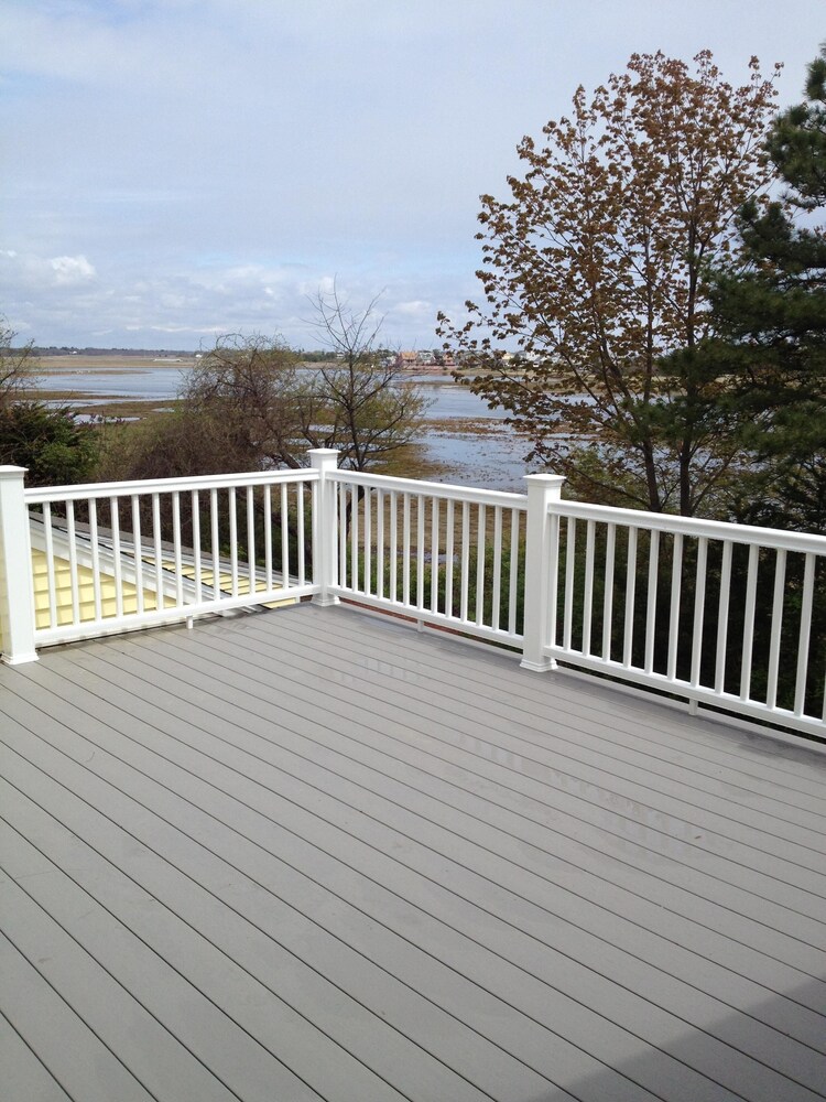 Footbridge Hideaway - Q967 A Spacious Home Very Near To The Fabulous Footbridge Beach Entrance 4 Bedroom Home by Redawning - Property Image 24