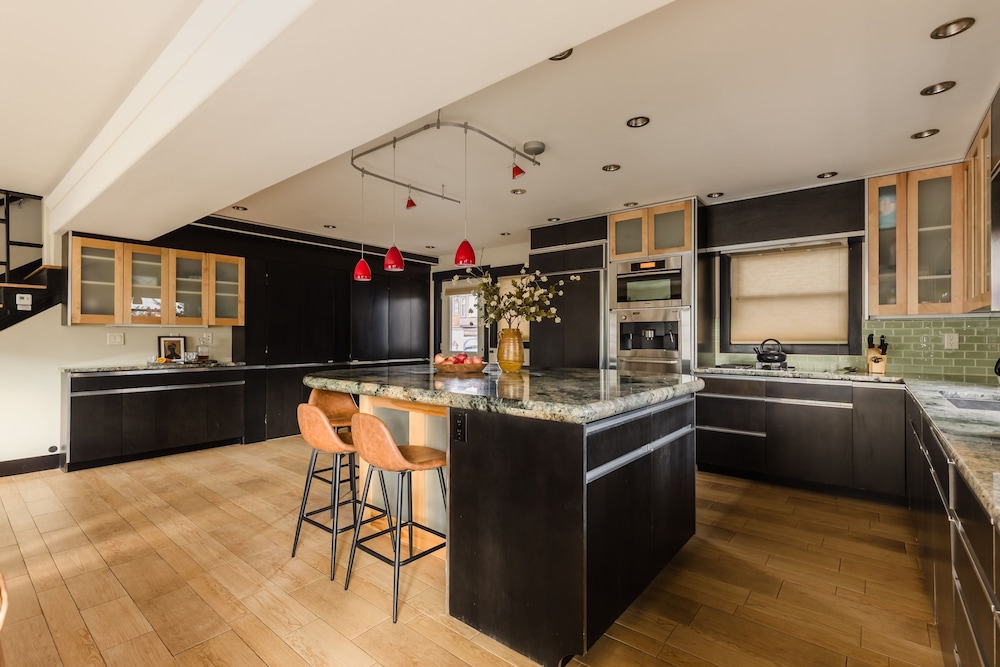 Paddington by Avantstay Cozy Chic Ski Lodge Mins From Mountain