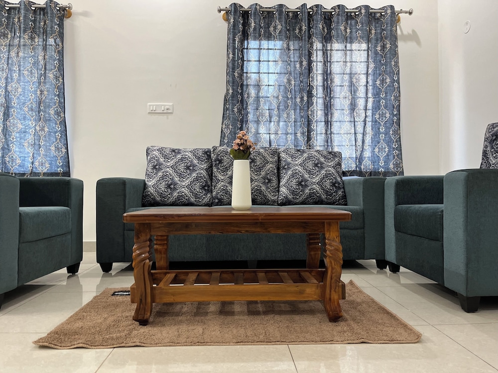 SSN HomeStays in Bangalore Near La Casa