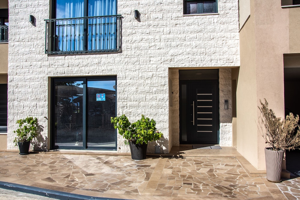 Apartmani Ralux Tivat view 4