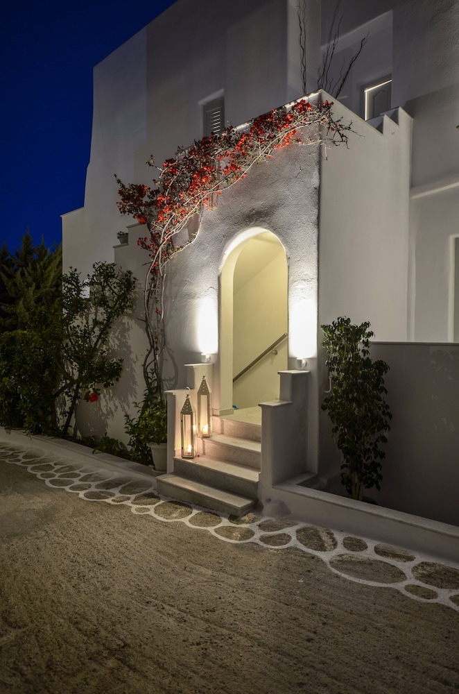 Naxos Evilion