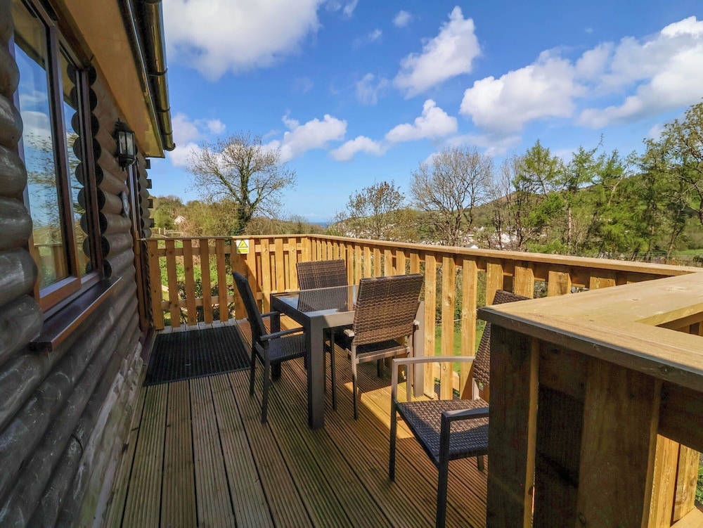 Chalet Log Cabin L3