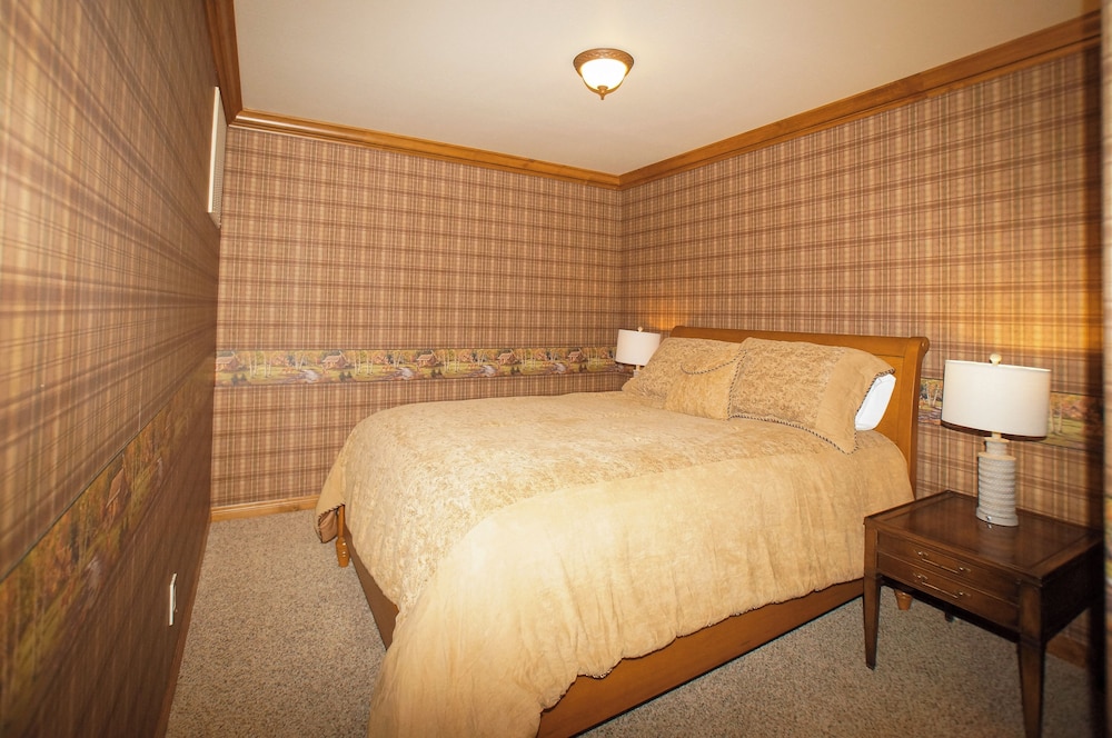 Luxury View Lodge