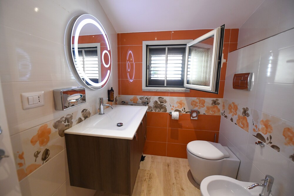 Scilla SeaFront Rooms