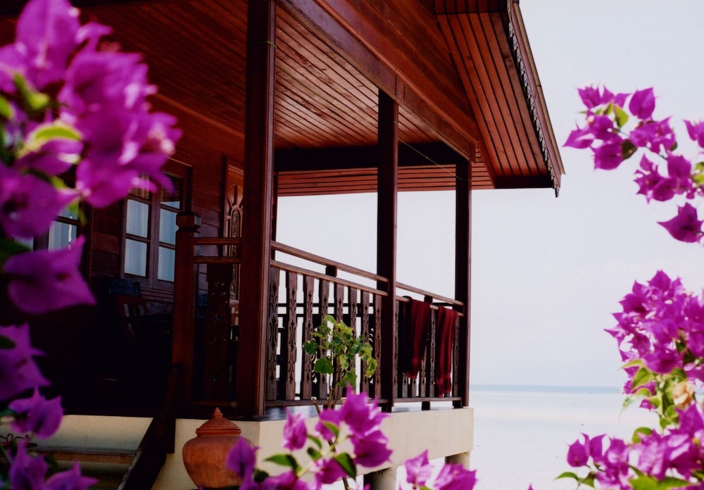 Phangan Rainbow Bungalows