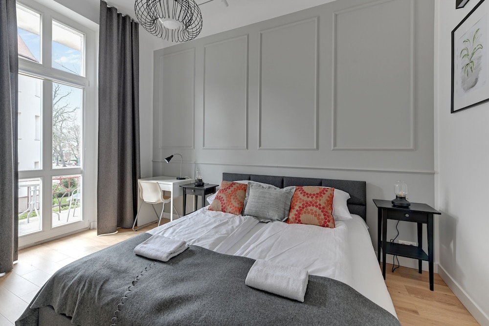 Grand Apartments