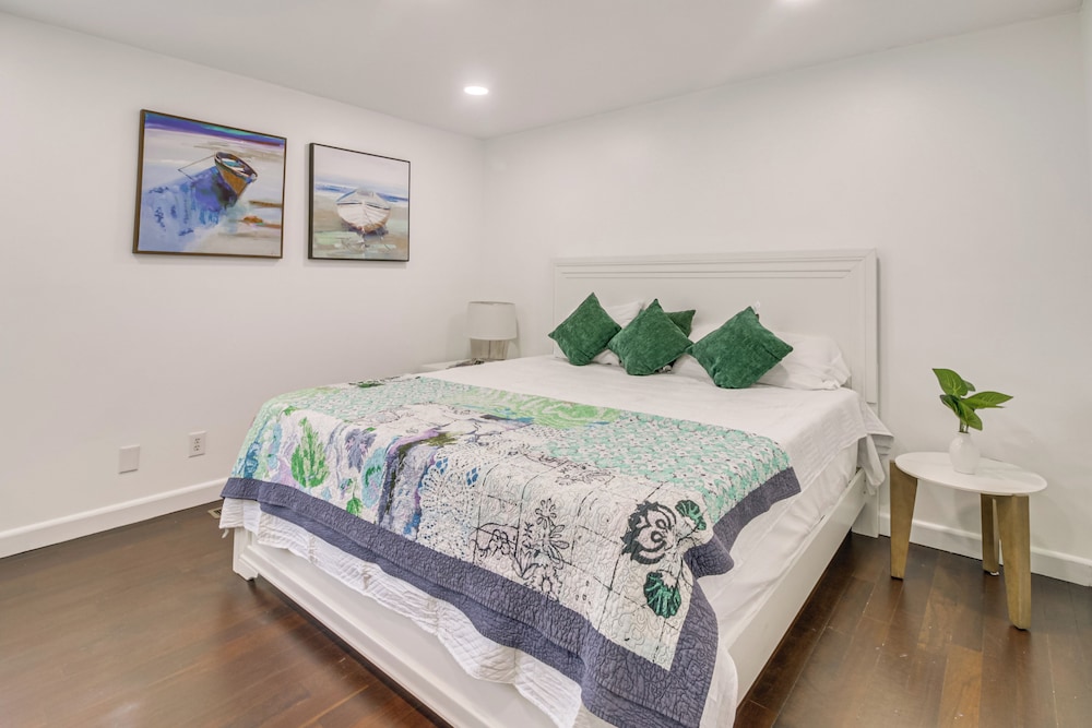 Spacious Home w/ Game Room, 2 Mi to Concord Mills!