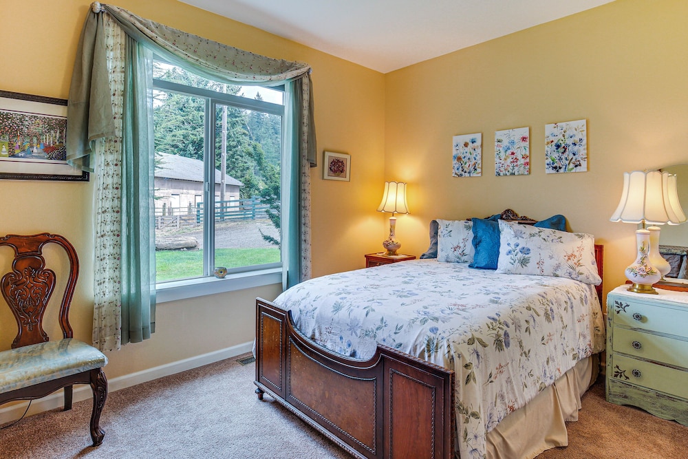 Springfield /eugene Countryside Home w/ Mtn Views!