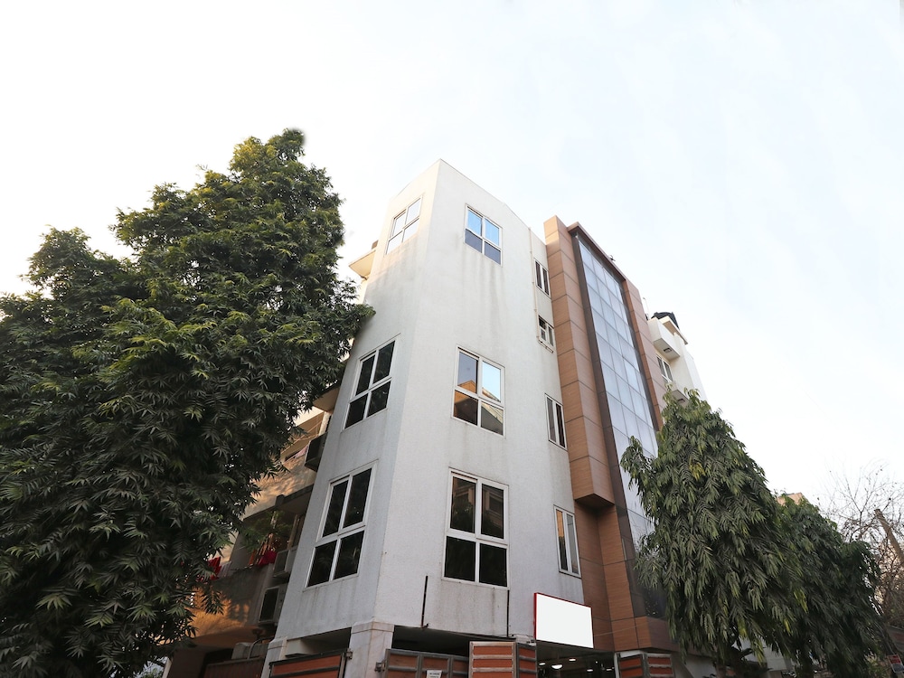 OYO 9536 Bee For Home Stay
