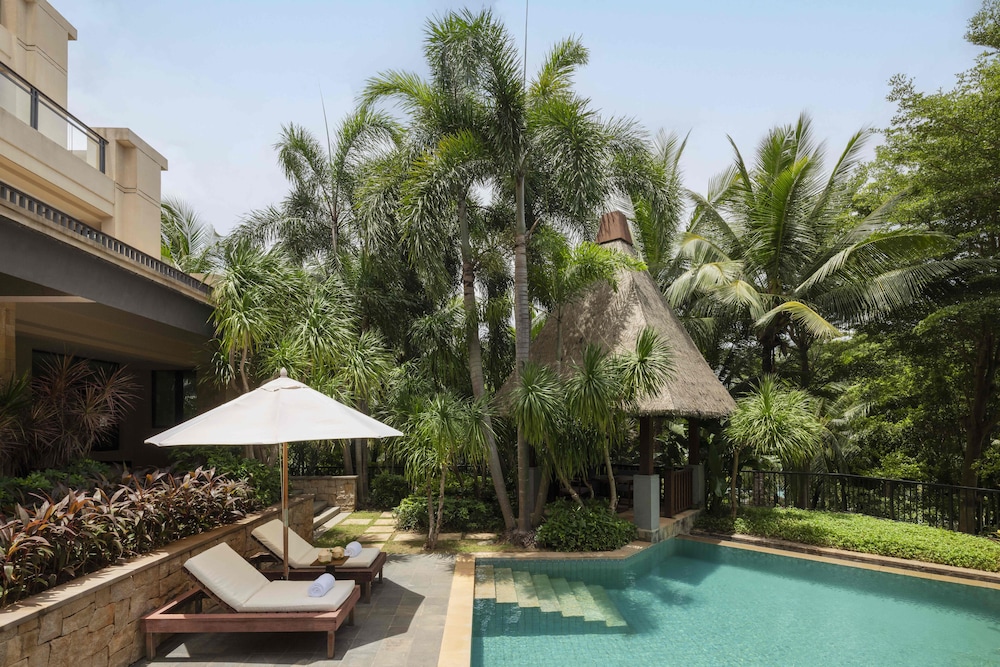 Raffles Hainan