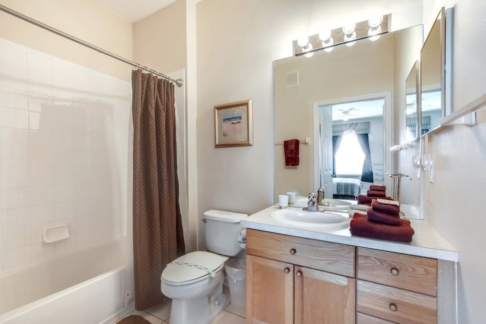 Windsor Palms 3 Bed Condo 2 Minutes Walk To Clubh 3 Bedroom Condo by Redawning