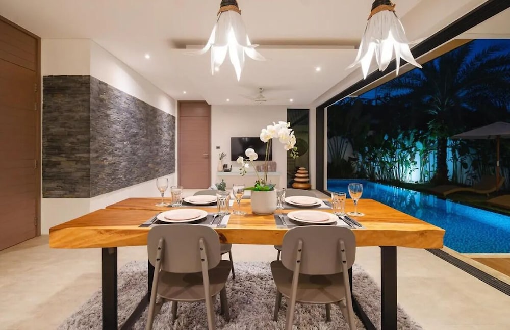 2BR Pool Villa Near the Sea V261