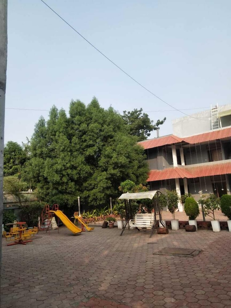 The Moonlight Resort Indore