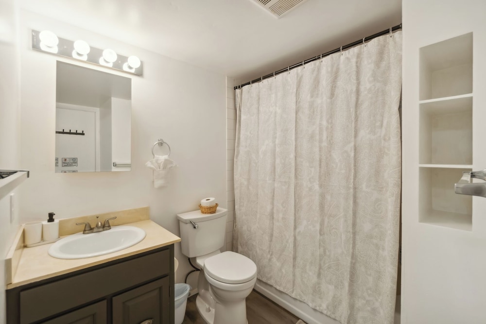 Central Bellevue Retreat