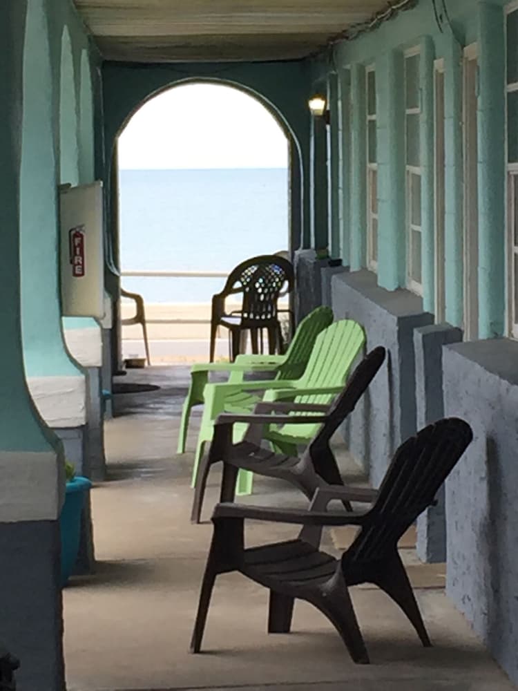 Beach Front Motel