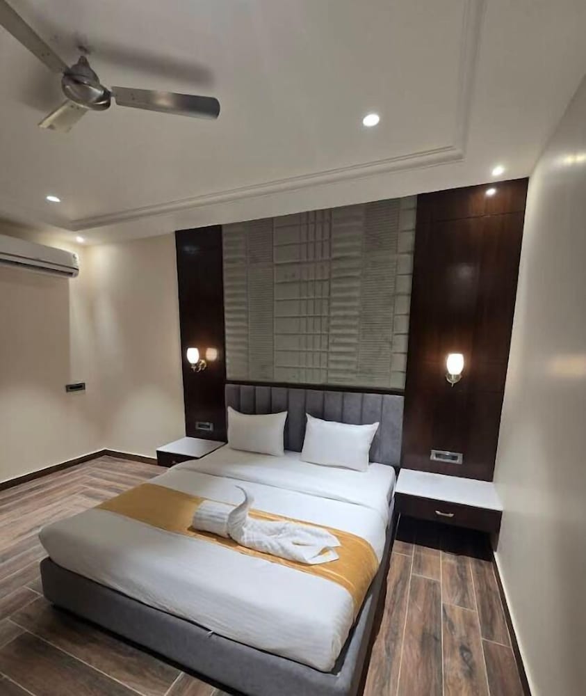 Hotel The Vijay Villas