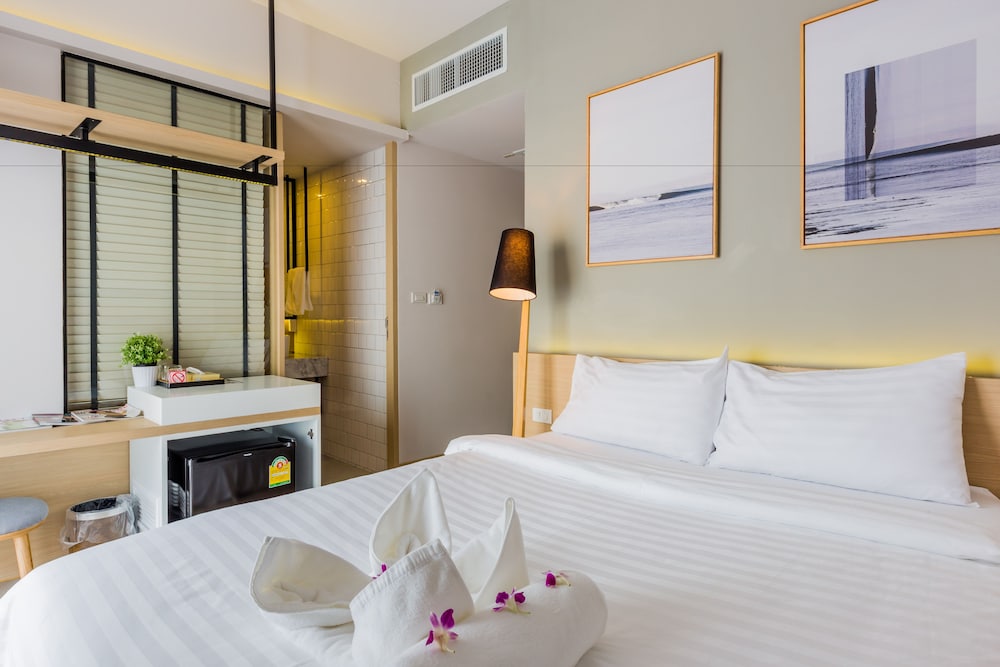 Snoozz Hotel - Hostel
