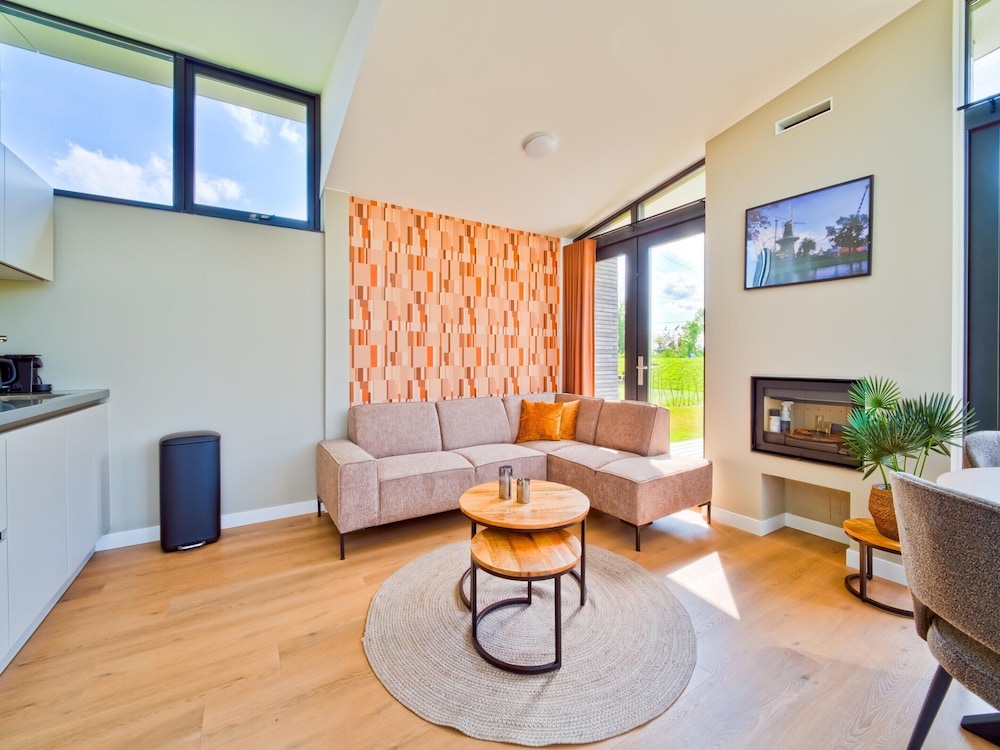 Holiday Home in Oud Ade Near Kaag Lakes
