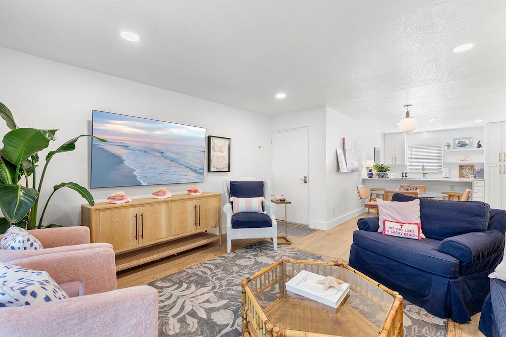 Colony Beach Club 122