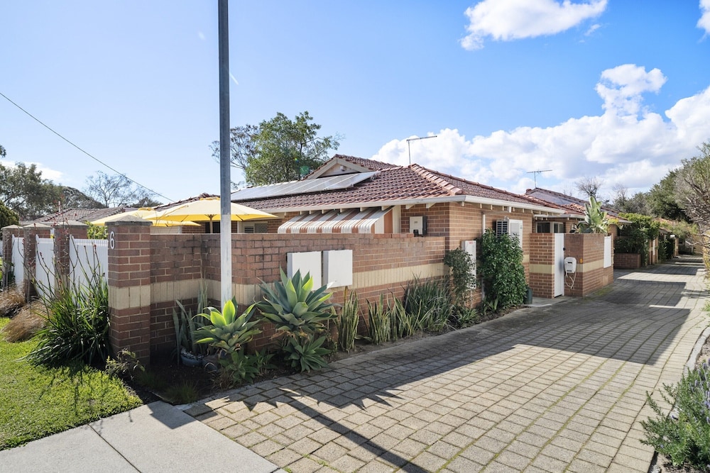 Bright Family Stay With Outdoor Space