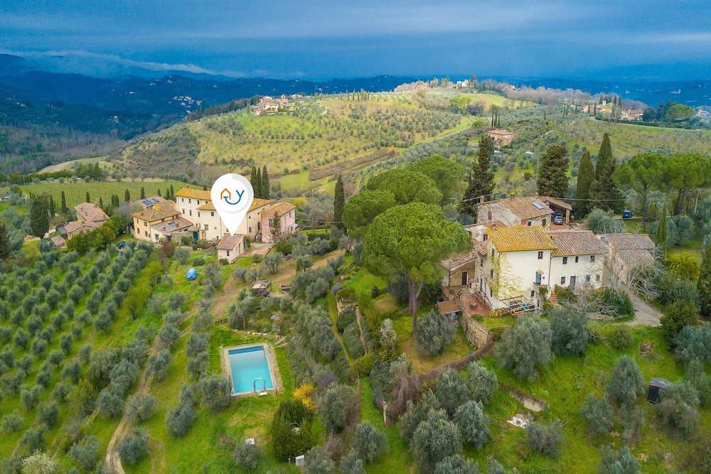 Relaxing Tuscan Country Near Florence