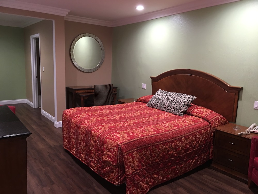 American Inn & Suites LAX 5