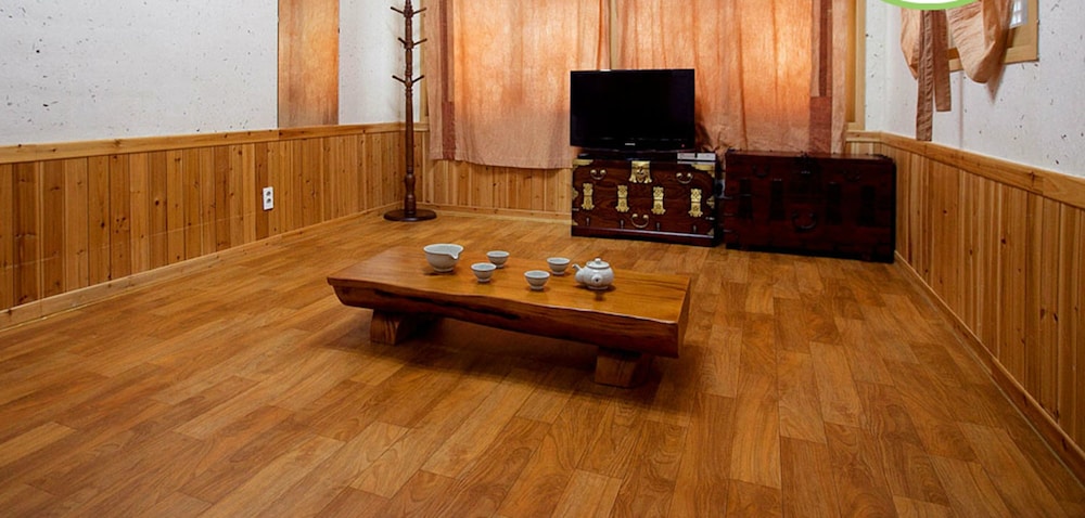Songhak Pension