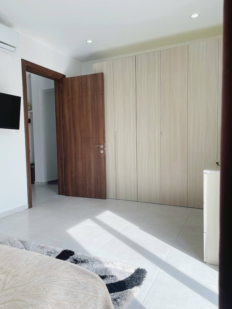 Los Arditos Duplex Penthouse Sliema