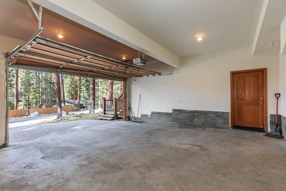 Silver Rock Lodge 5 Bedroom Home