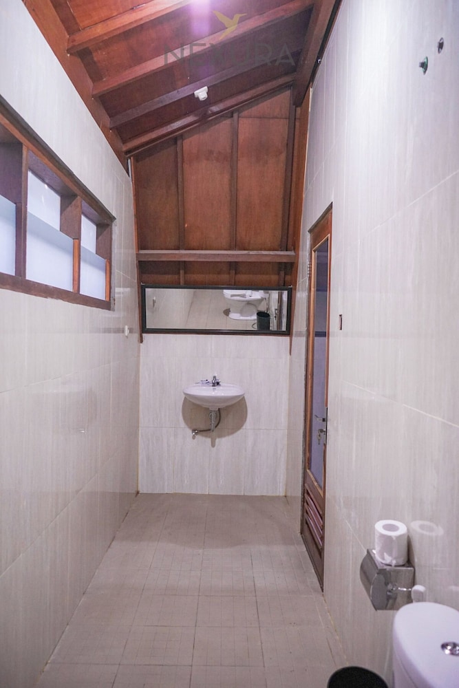Jambu Klutuk Resort