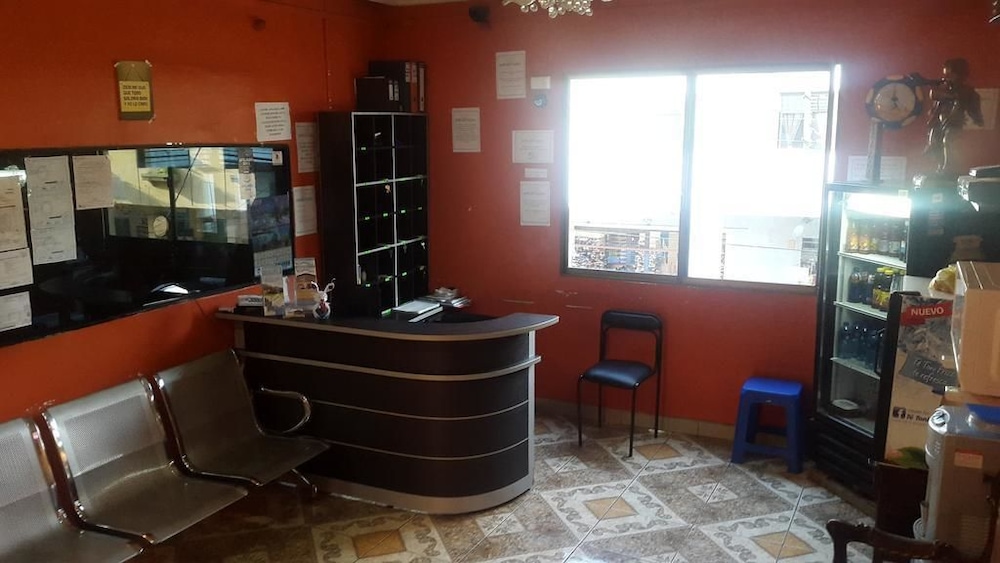 Hotel Eloy Alfaro - Hostel