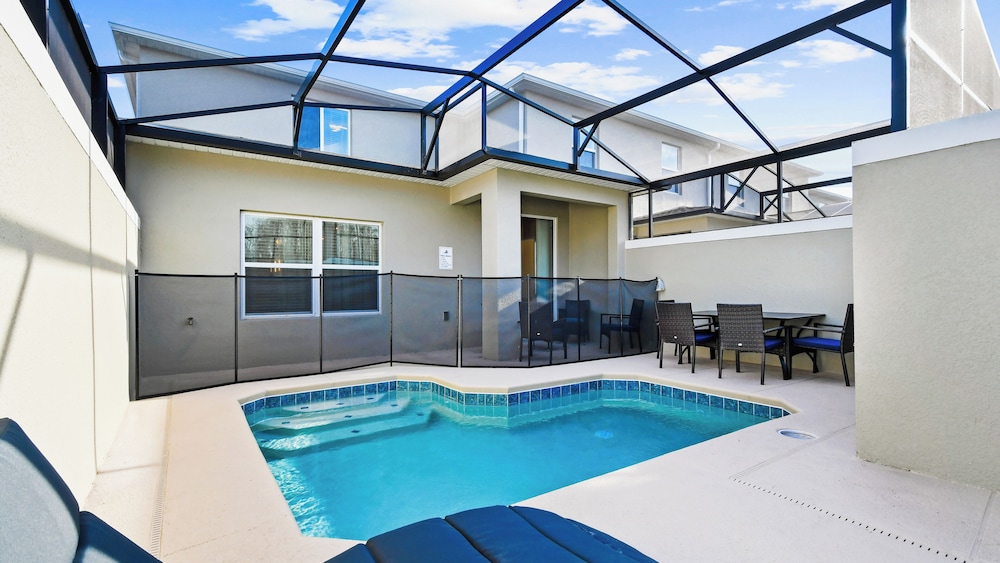 Storey Lake Pool Villa 4327 - Image 3