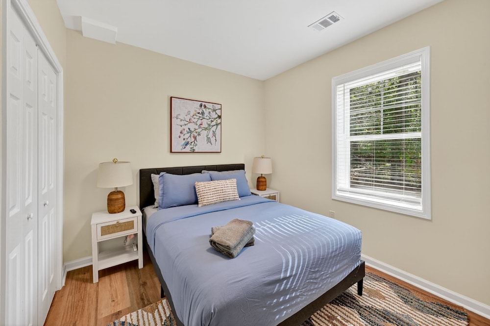 Atlanta Family Retreat 5br And Backyard 5 Bedroom Home