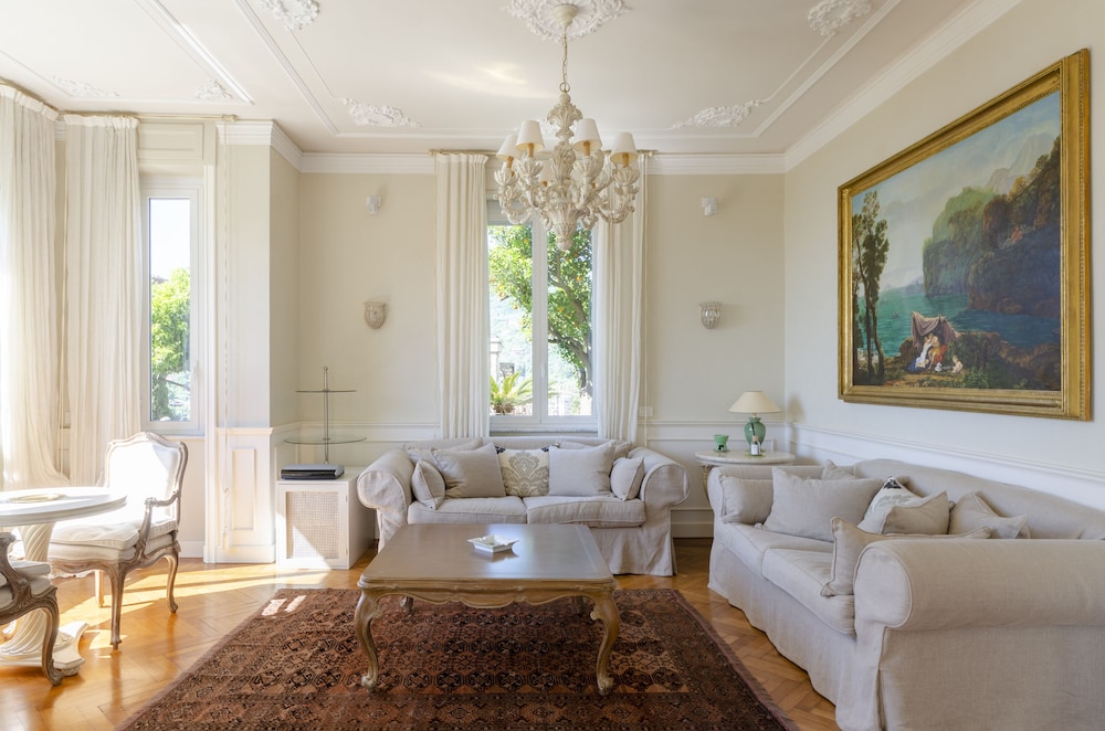 JOIVY Splendid Villa With Orange Trees And Stunning View photo 5